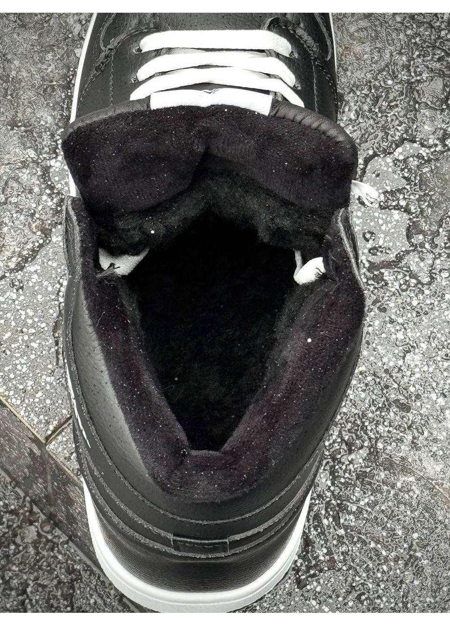 Чорно-білі чоловічі зимові кросівки No Brand