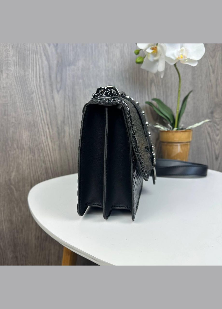 Жіноча міні сумочка рептилія лакова на ланцюжку з 3 відділеннями чорна (sku_836-3) No Brand (330576228)
