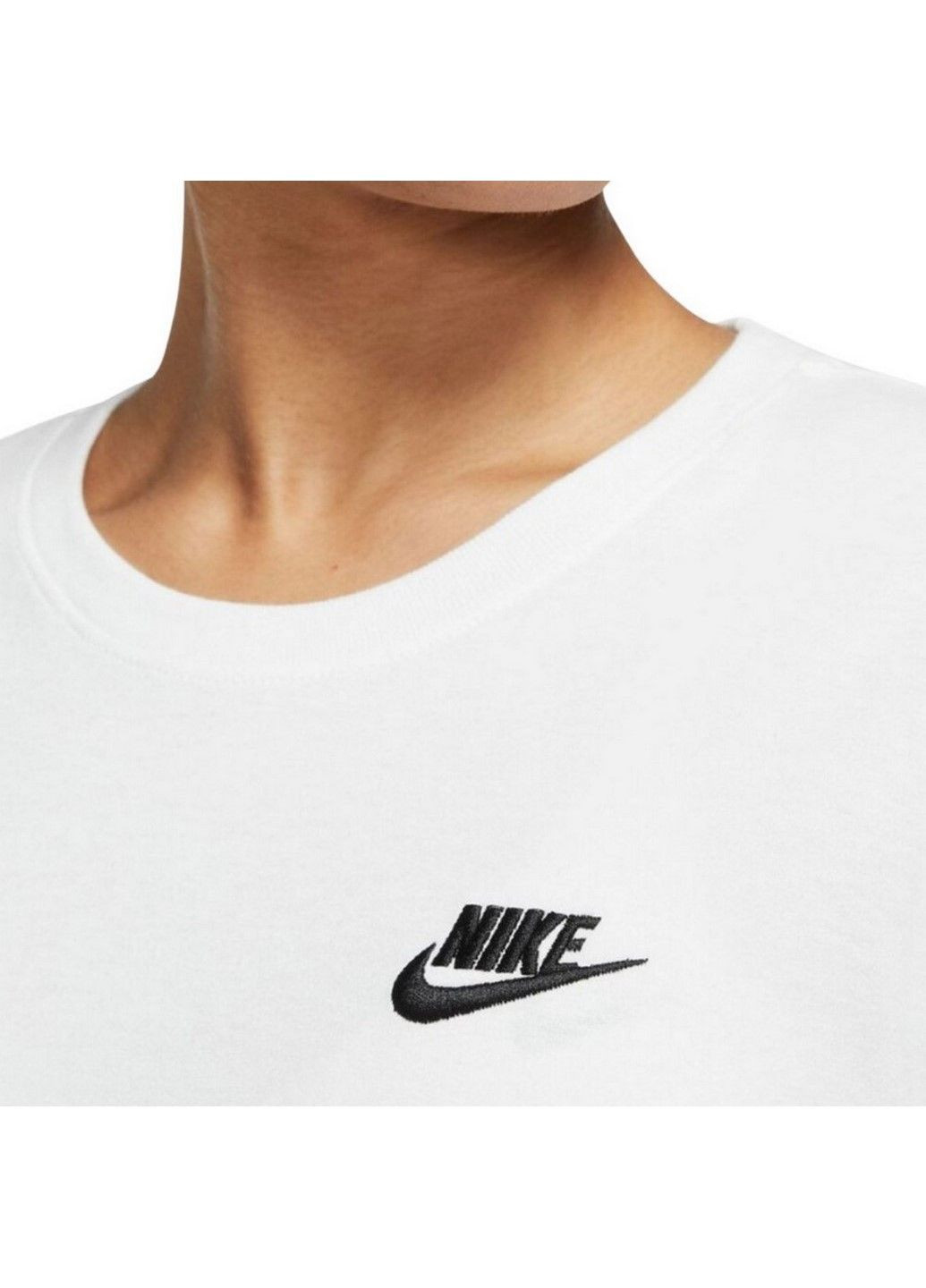 Чорна літня футболка w nsw tee club dx7902-100 Nike