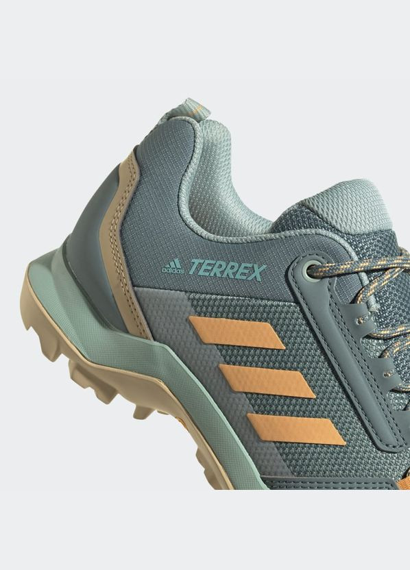 Зелені кросівки adidas Terrex AX3 Hiking FX4689