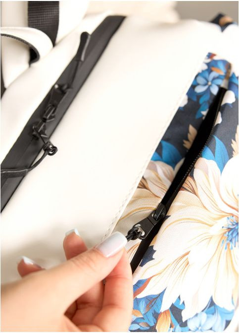 Женский рюкзак с карманами и отделением под ноутбук Белый з принтом blue flowers (5320291339) Sambag (361244638)