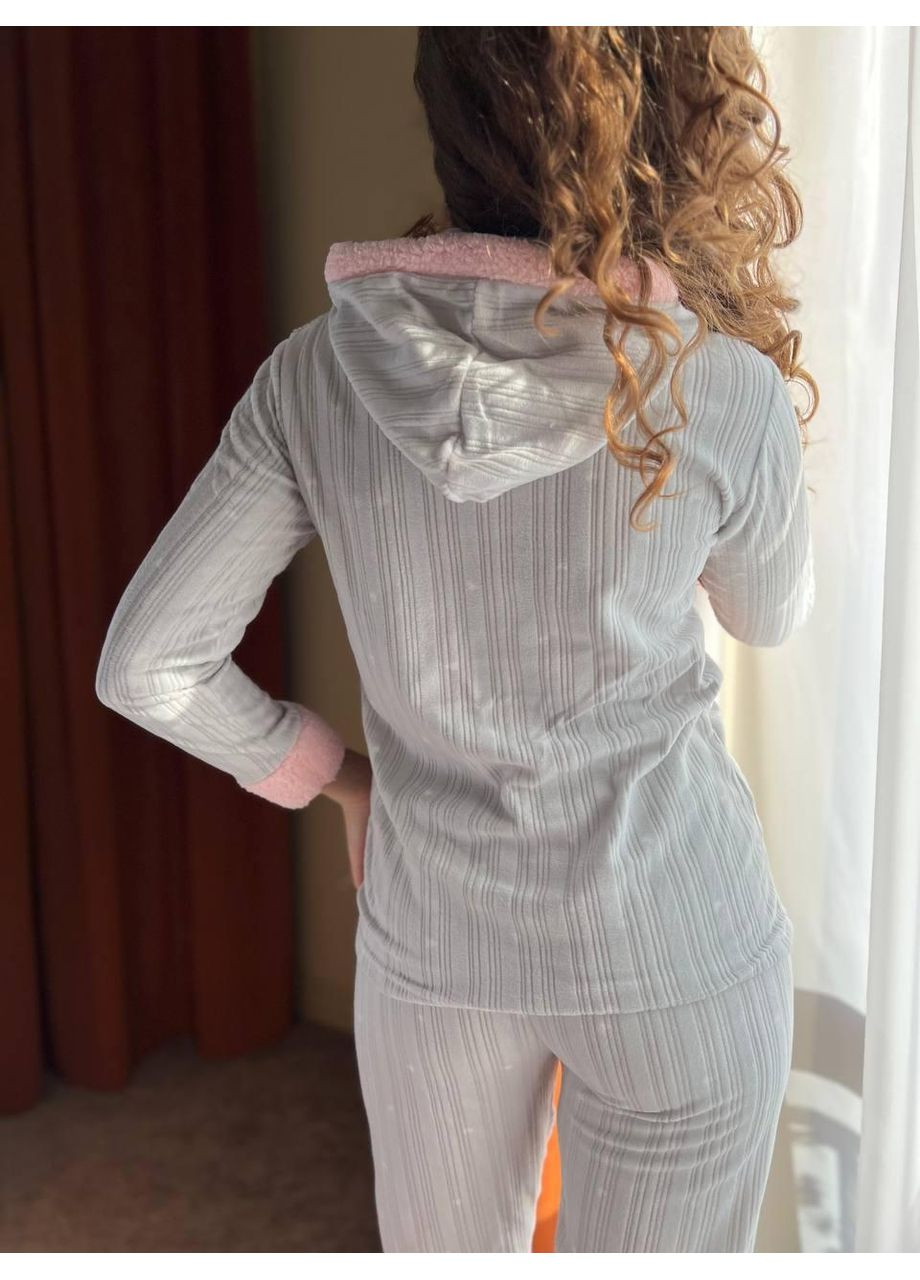 Сіра піжама жіноча сіра флісова з капюшоном і написом. піжама жіноча тепла сіра з м’якої тканини. піжама жіноча комфортна No Brand