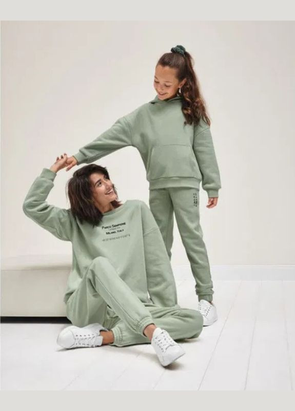 Спортивні штани джоггери бавовняні з начосом для дівчинки 397724 зелений Pepperts (270091006)