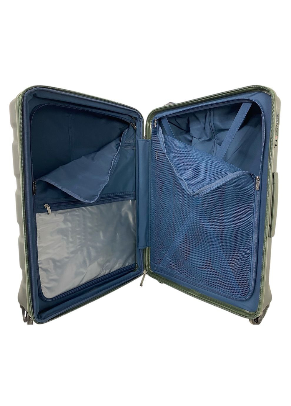 Чемодан средний 748 поликарбонат M Темно-зеленый AIRTEX (364845843)