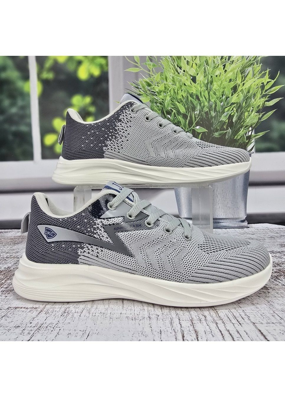 Светло-серые демисезонные кроссовки мужские Fashion