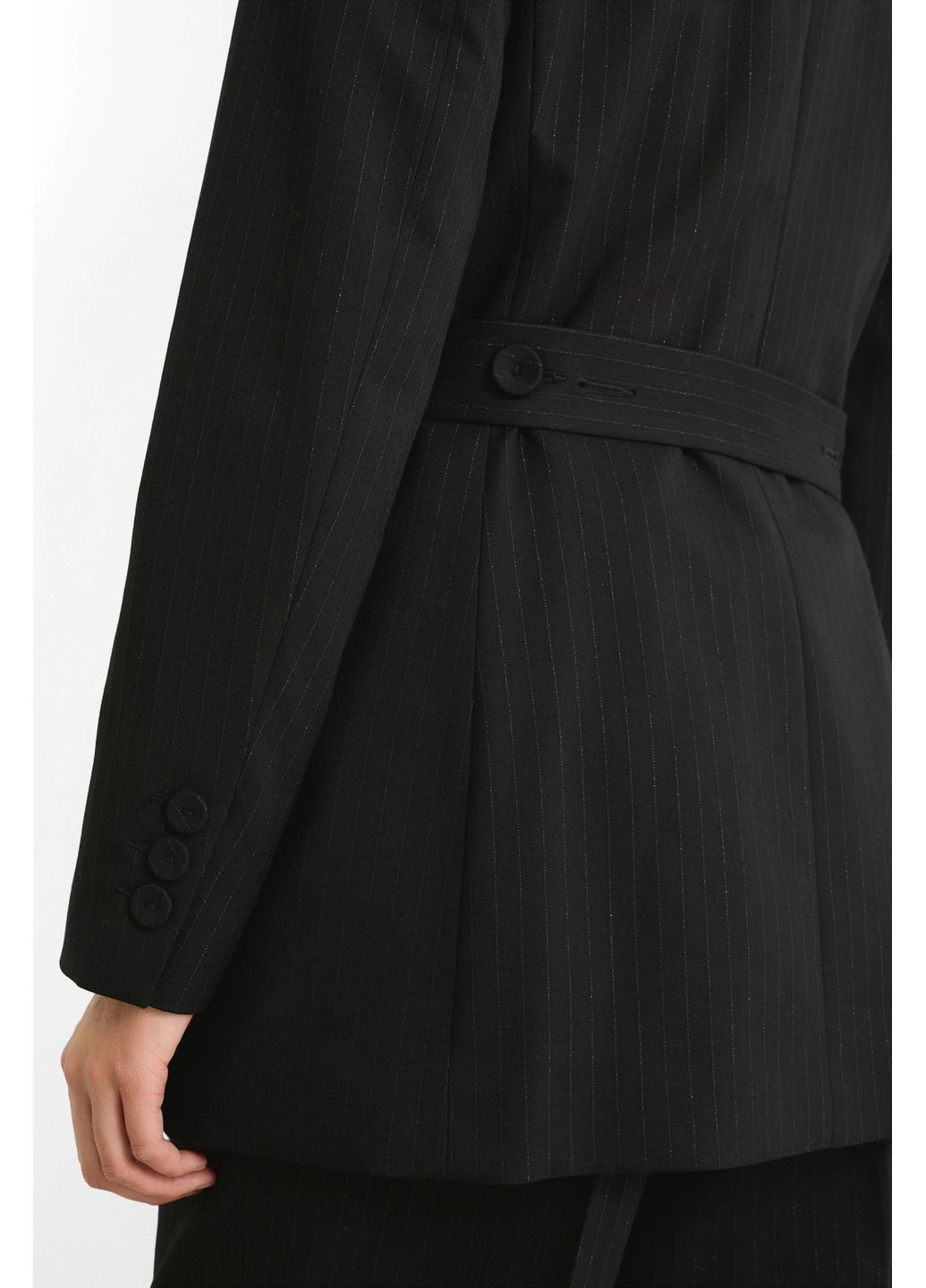 Черный женский пиджак с поясом C&A однотонный - всесезон