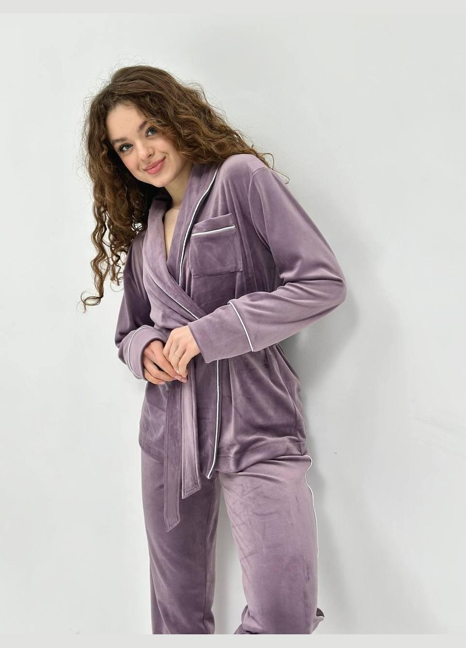 Сиреневая всесезон женская велюровая пижама на запах с поясом L&L