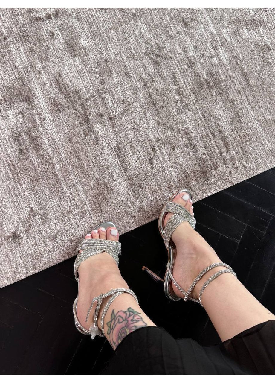 Серебристые серебристые босоножки Helen