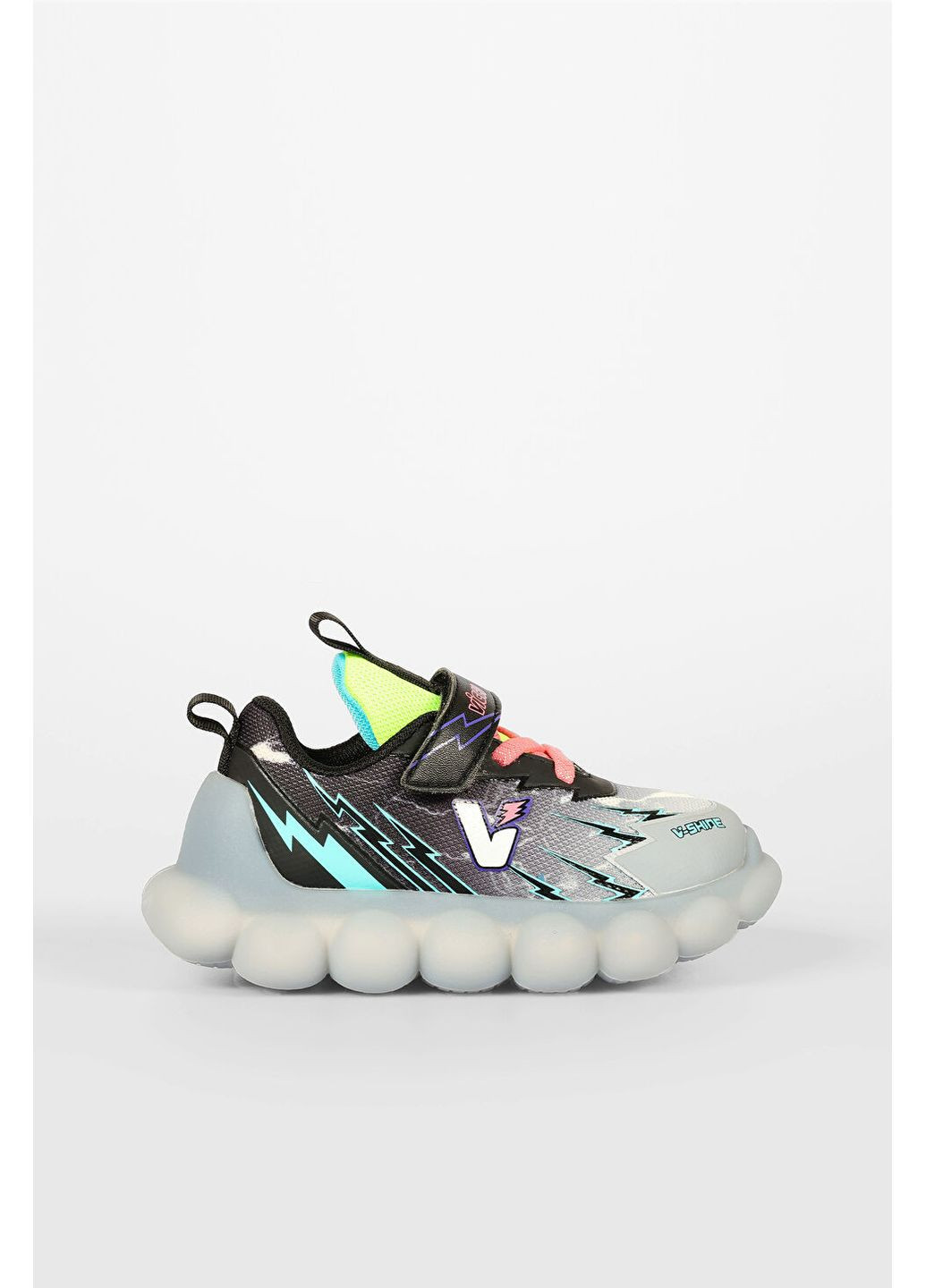 Чорні кросівки для хлопчика (із підсвіткою підошви), колір чорний, розмір 30, довжина стопи 19 см Vicco Flash