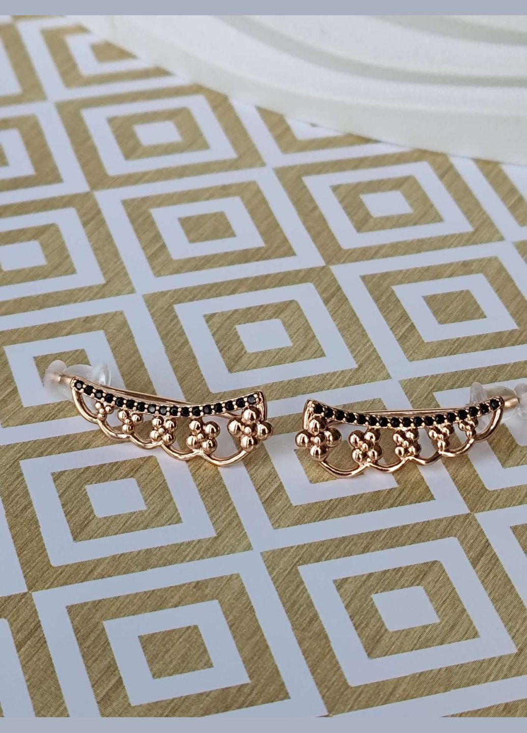 Трендовые сережки клаймберы ксюпинг xuping медзолото позолота черная эмаль Xuping Jewelry (336190287)