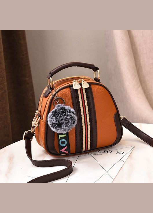 Жіноча маленька сумочка з хутряним брелоком, мінісумка з хутряною підвіскою, екошкіра.(BRT) Brettani (362412035)