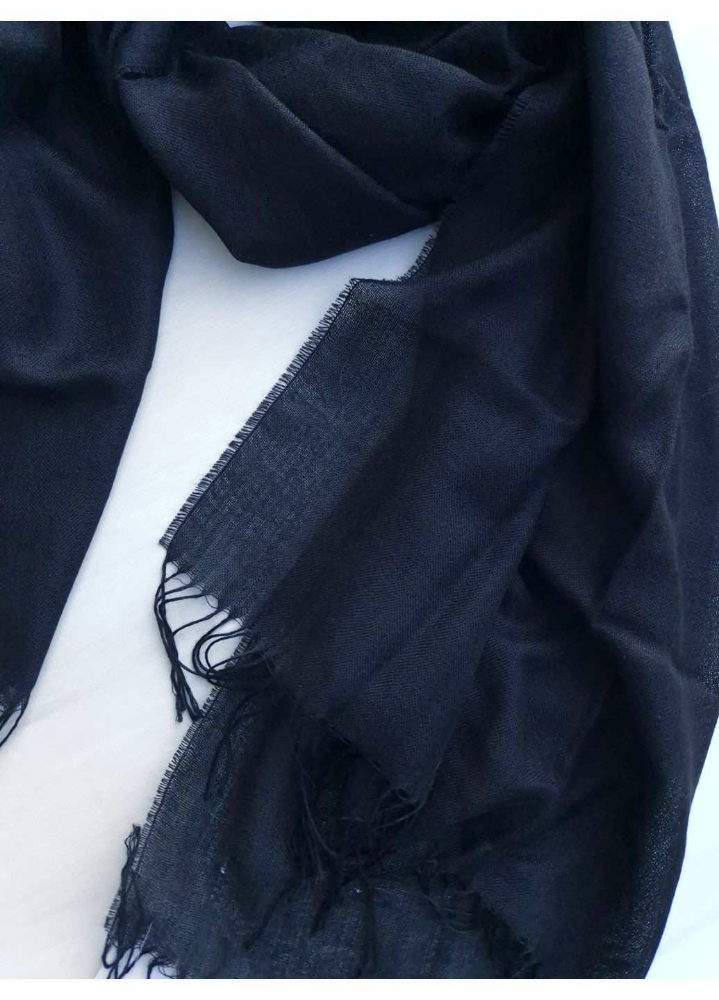 Шарф-палантин жіночий однотонний з китицями 188х73 см Без бренду No Brand (361109217)