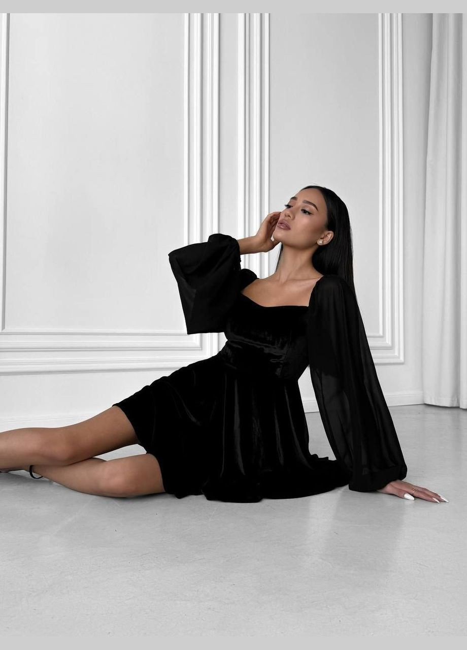 Чорна кежуал сукня з шифоновими рукавами з пишною спідницею Adelante однотонна