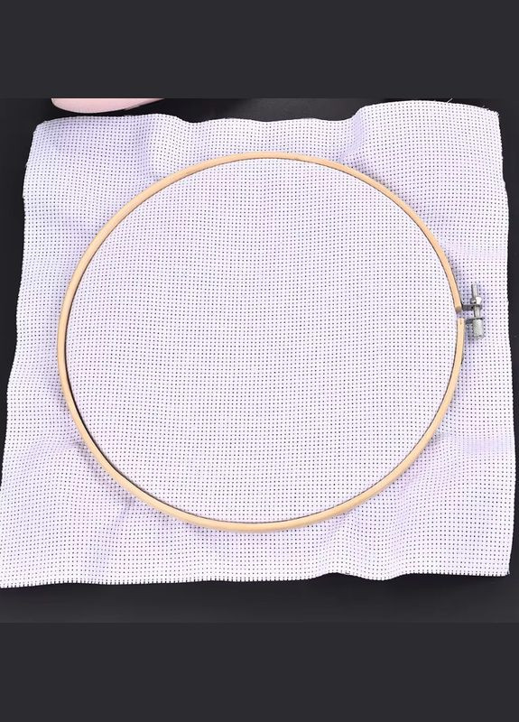 Пяльца для вышивки круглые, бамбуковые с зажимом, 18 см No Brand (340485373)