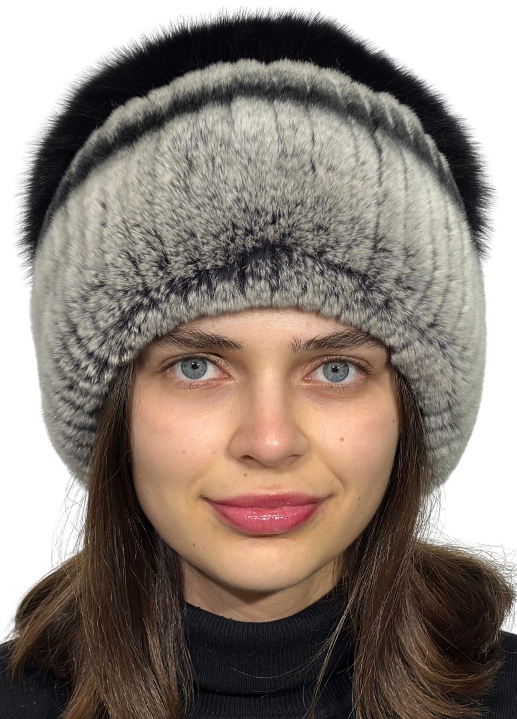 Жіноча в'язана хутряна шапка з хутра кролика з бубоном з хутра песця Меховой Стиль Стрекоза (365250542)