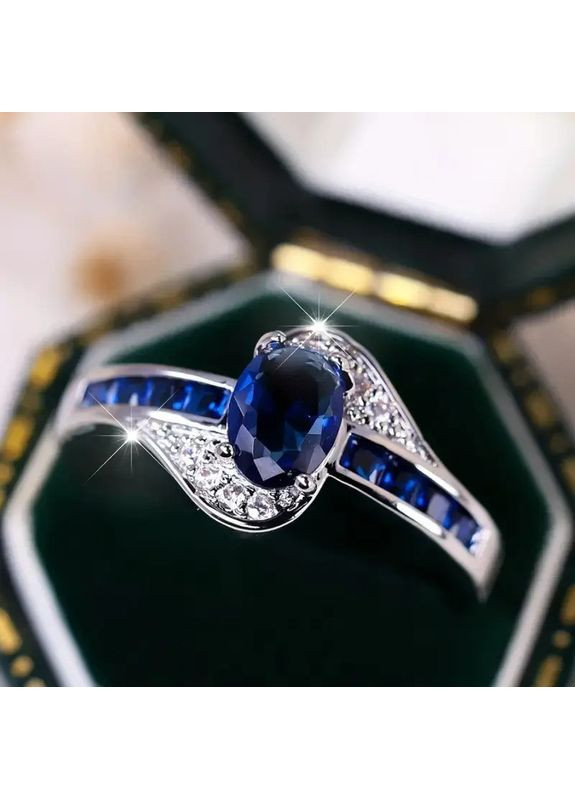 Каблучка срібляста жіноча з синіми кристалами незвичайної форми розмір 16,5 AurumLux213 Liresmina Jewelry (356459439)