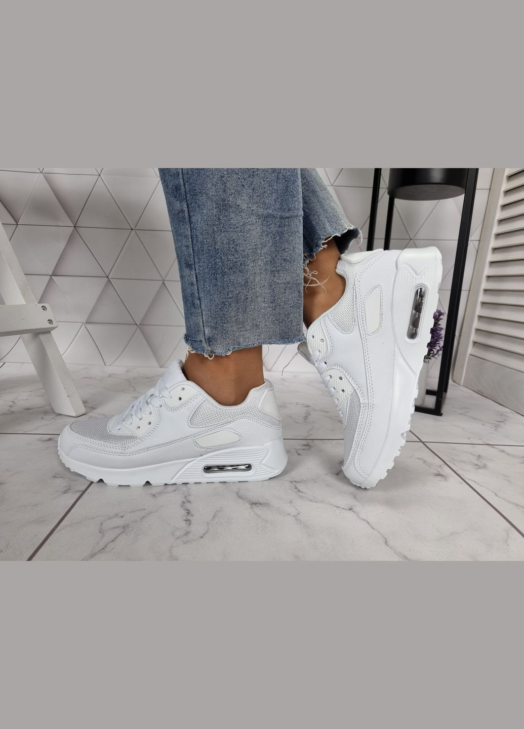 Белые кроссовки белые с компенсатором амортизатором белые (24,5 см) sp-2867 No Brand