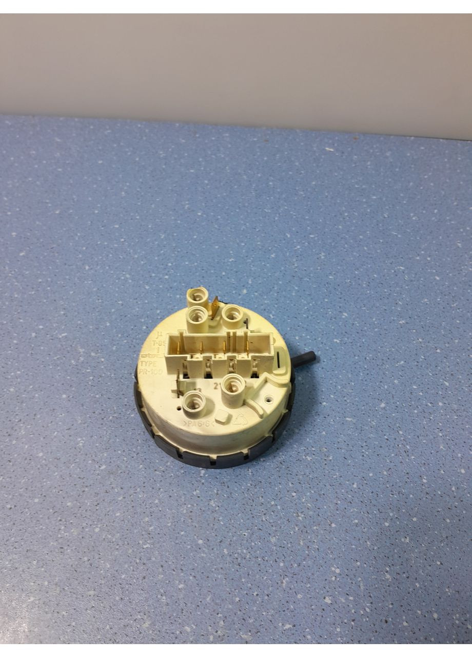 Пресостат для стиральной машины WMN6358SE 28.0326.03.00 BEKO (361863388)