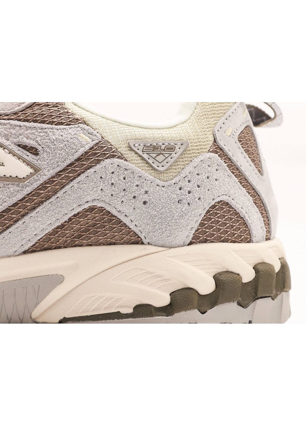 Белые демисезонные кроссовки мужские new balance 610 brighton grey mushroom ml610te нью беланс 610 No Brand