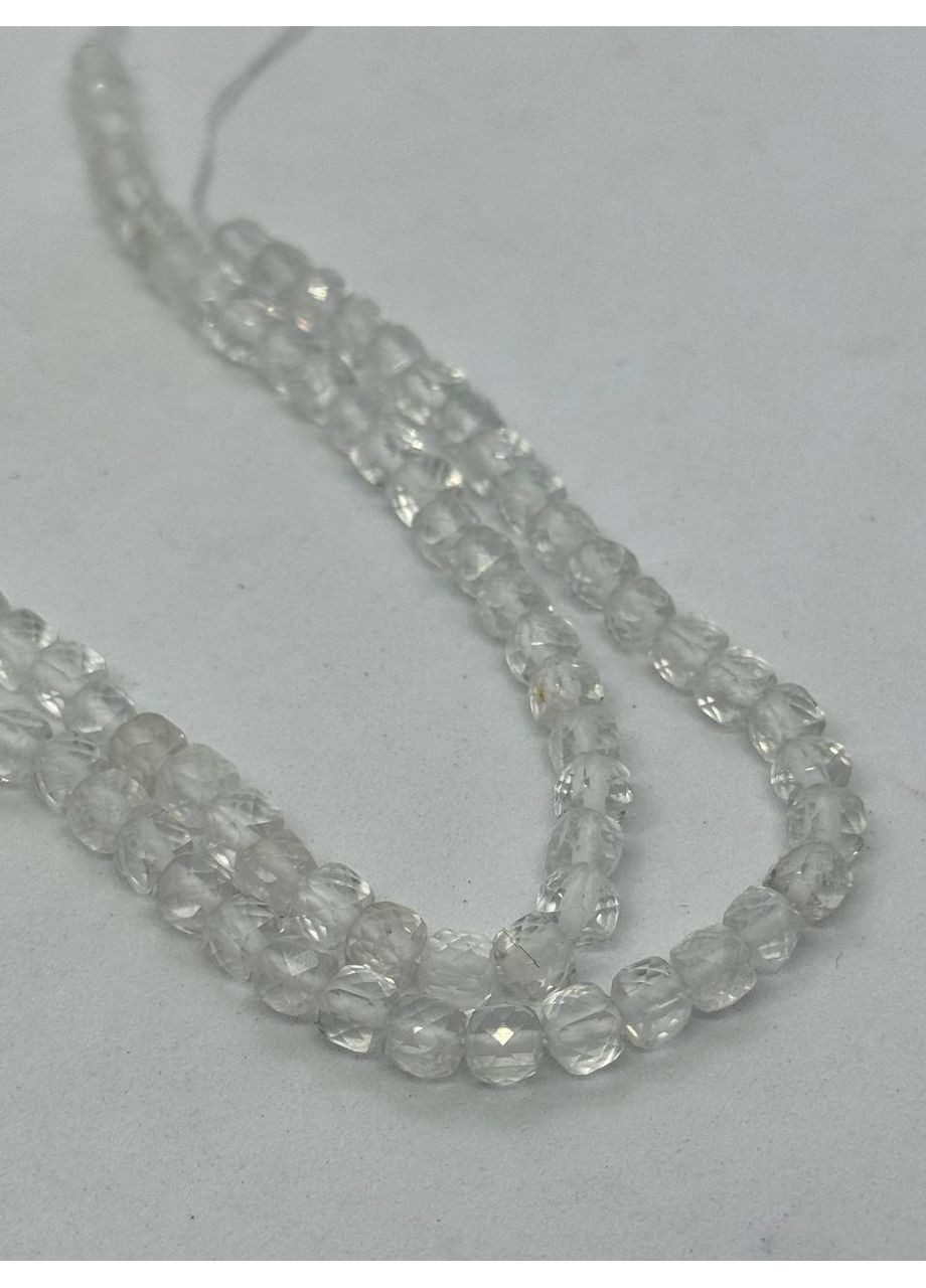 Яшма на нитці без застібки 7*7 мм 40 см Безбарвний No Brand (372467950)
