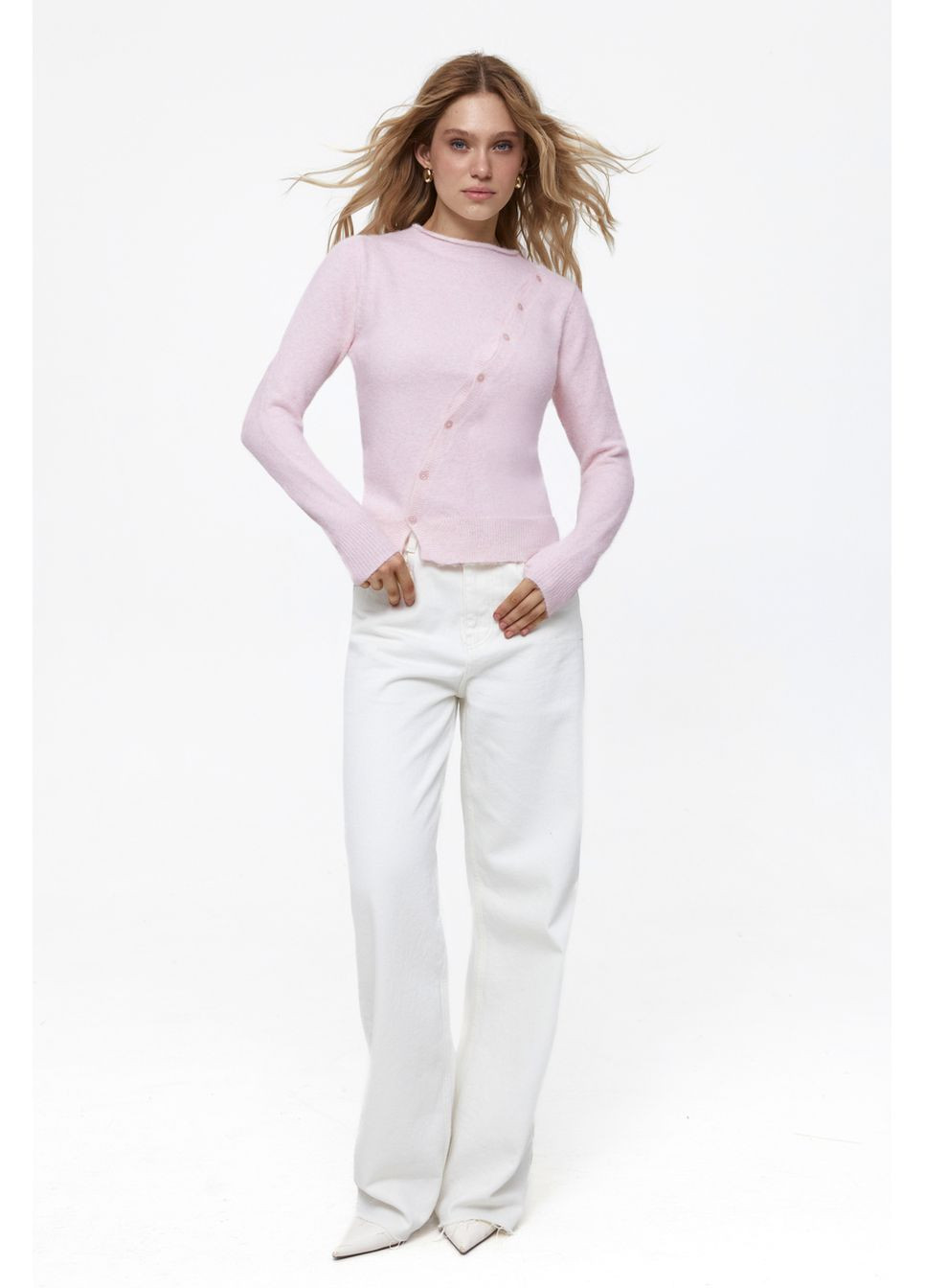 Розовый свитер с акцентными пуговицами Solmar