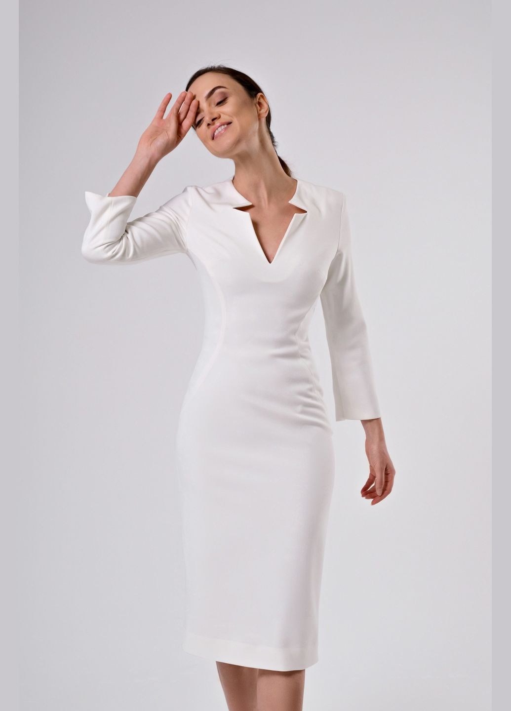 Белое деловое белое деловое платье футляр Nai Lu-na by Anastasiia Ivanova однотонное