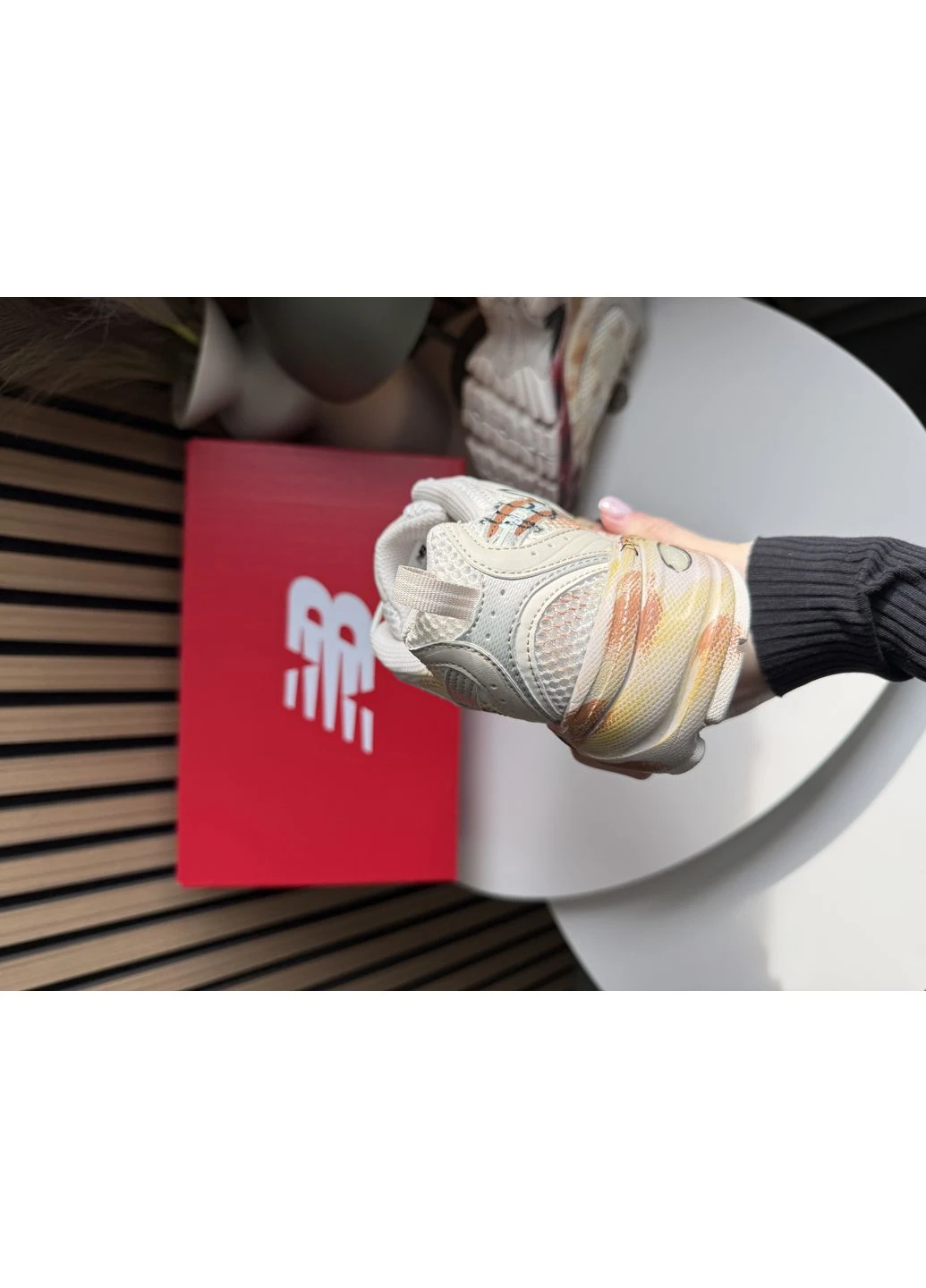 Бежевые демисезонные кроссовки мужские и женские new balance 530 custom beige red | нью беланс 530 бежевые No Brand