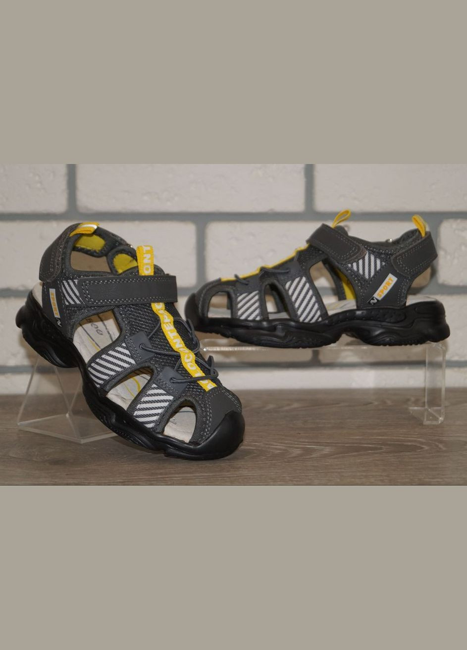 Темно-серые повседневные, кэжуал сандалии для мальчика с закрытым носком темно-серые Kimboo на липучке