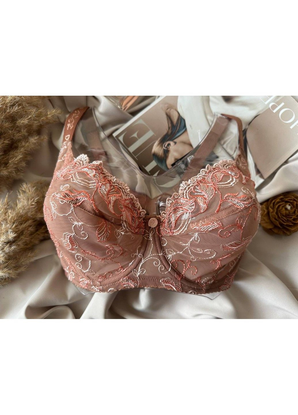 Коричневый бюстгальтер на чашку е коричневый Diorella