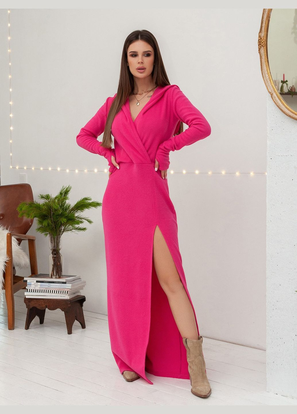 Малинова святковий, кежуал, коктейльна, вечірня ангорова довга сукня з розрізом і капюшоном на запах No Brand