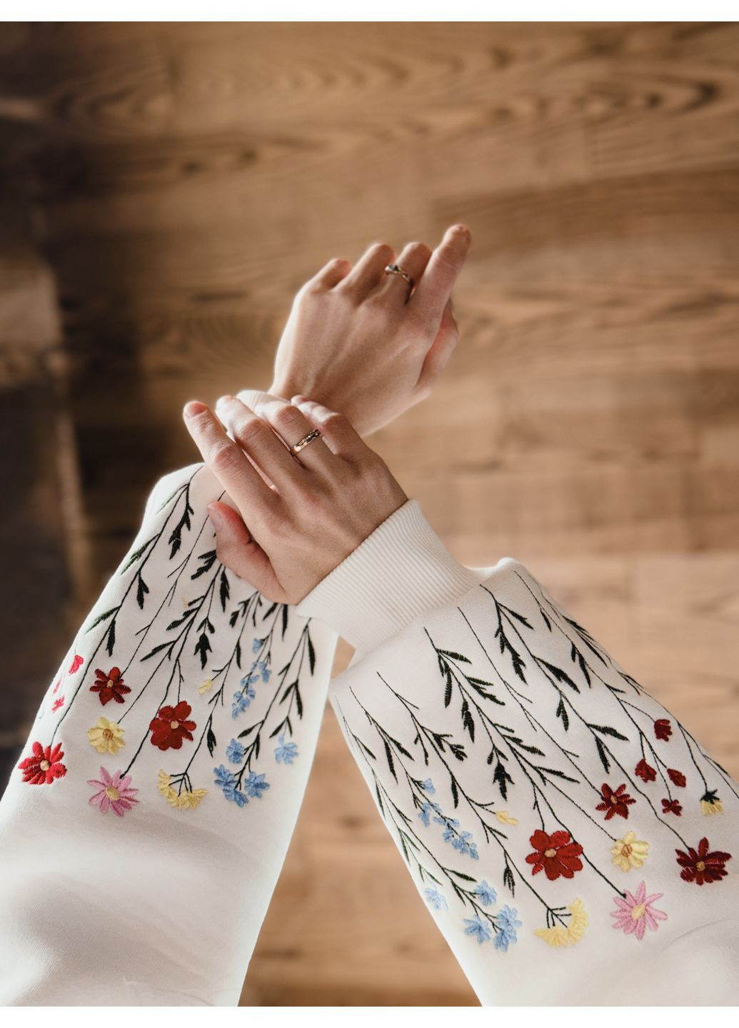 Худb с вышивкой ЦВЕТЫ Love Brand (369624025)