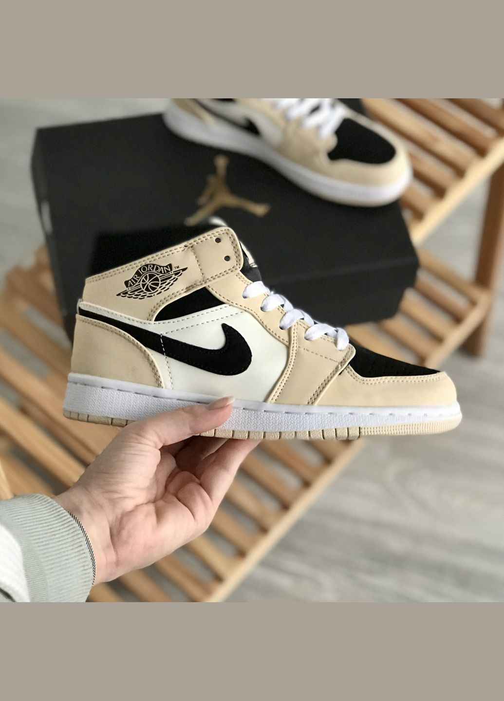 Кросівки жіночі і чоловічі Nike Air Jordan Retro 1 beige | Найк Аір Джордан Ретро 1 бежеві No Brand бежеві всесезони (307288667)