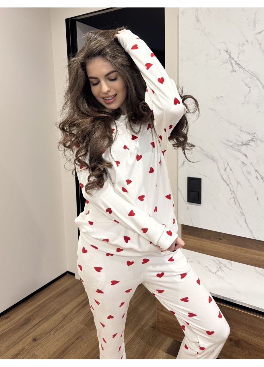 Молочний зимній велюровий жiночий домашній костюм молочного кольору 36086 Fashion