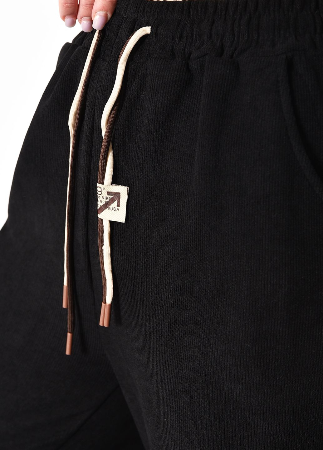 Штаны женские полубатальные расклешенные черного цвета Let's Shop (278050412)
