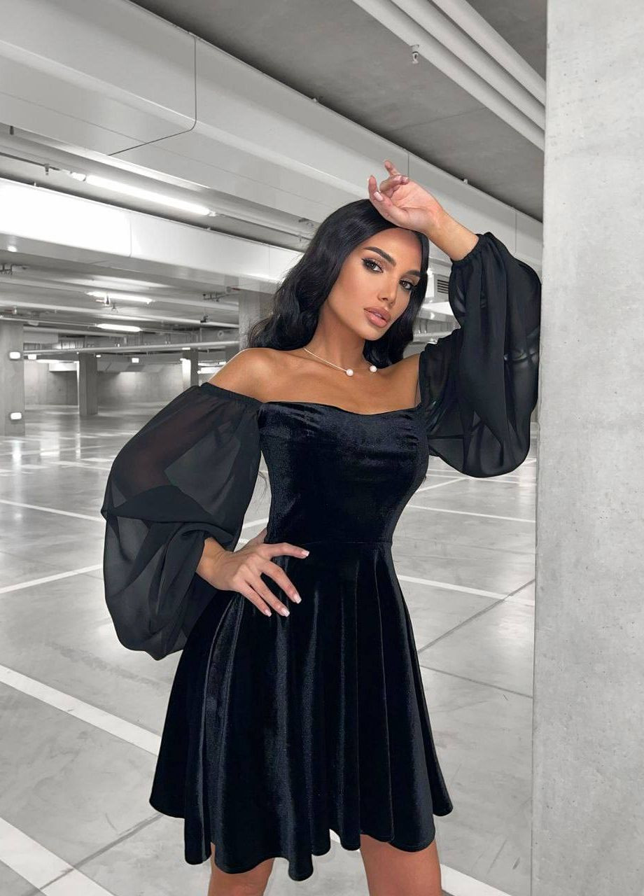 Чорна романтична жіноча сукня з відкритою зоною декольте, розкішна вечірня жіноча сукня No Brand