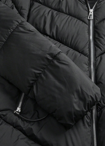 Черная зимняя куртка SHEIN