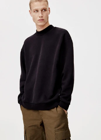 Чорний світшоти Pull & Bear однотонний нашивки (245771175)