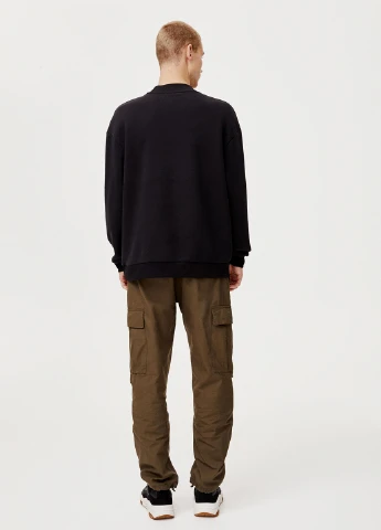 Чорний світшоти Pull & Bear однотонний нашивки (245771175)