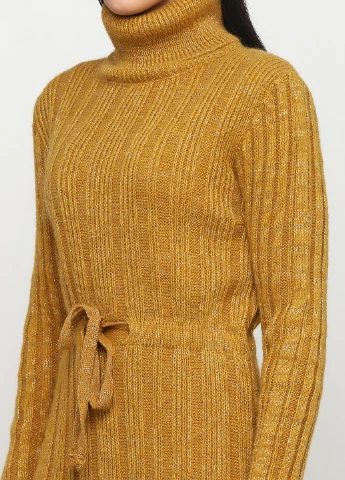 Гірчична кежуал сукня Dins Tricot однотонна