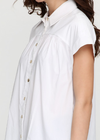 Белая летняя блуза Sassofono