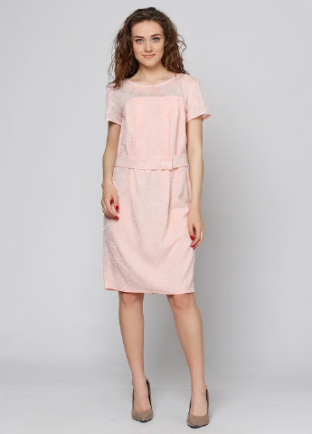 Светло-розовое кэжуал платье Ut