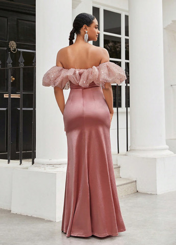 Розовое вечернее платье с открытыми плечами, с корсетом SHEIN однотонное