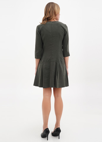 Оливковое (хаки) кэжуал платье клеш Sassofono однотонное