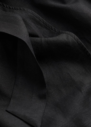 Черное кэжуал платье на запах H&M однотонное