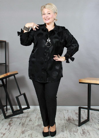 Чорна демісезонна блуза Nadin