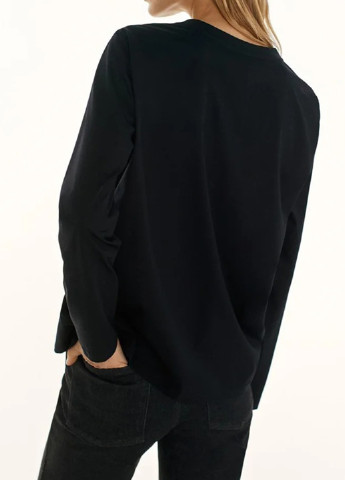 Черный демисезонный свитер Massimo Dutti