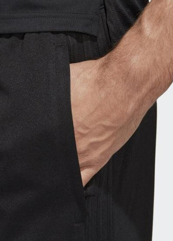 Черные спортивные демисезонные зауженные брюки adidas