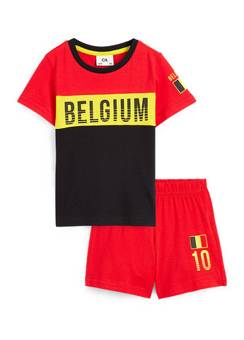 Комбинированный летний комплект (футболка, шорты) C&A