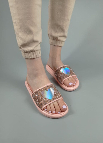 Розовые шлепанцы Progres