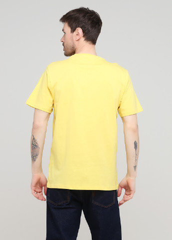 Желтая футболка Madoc Jeans